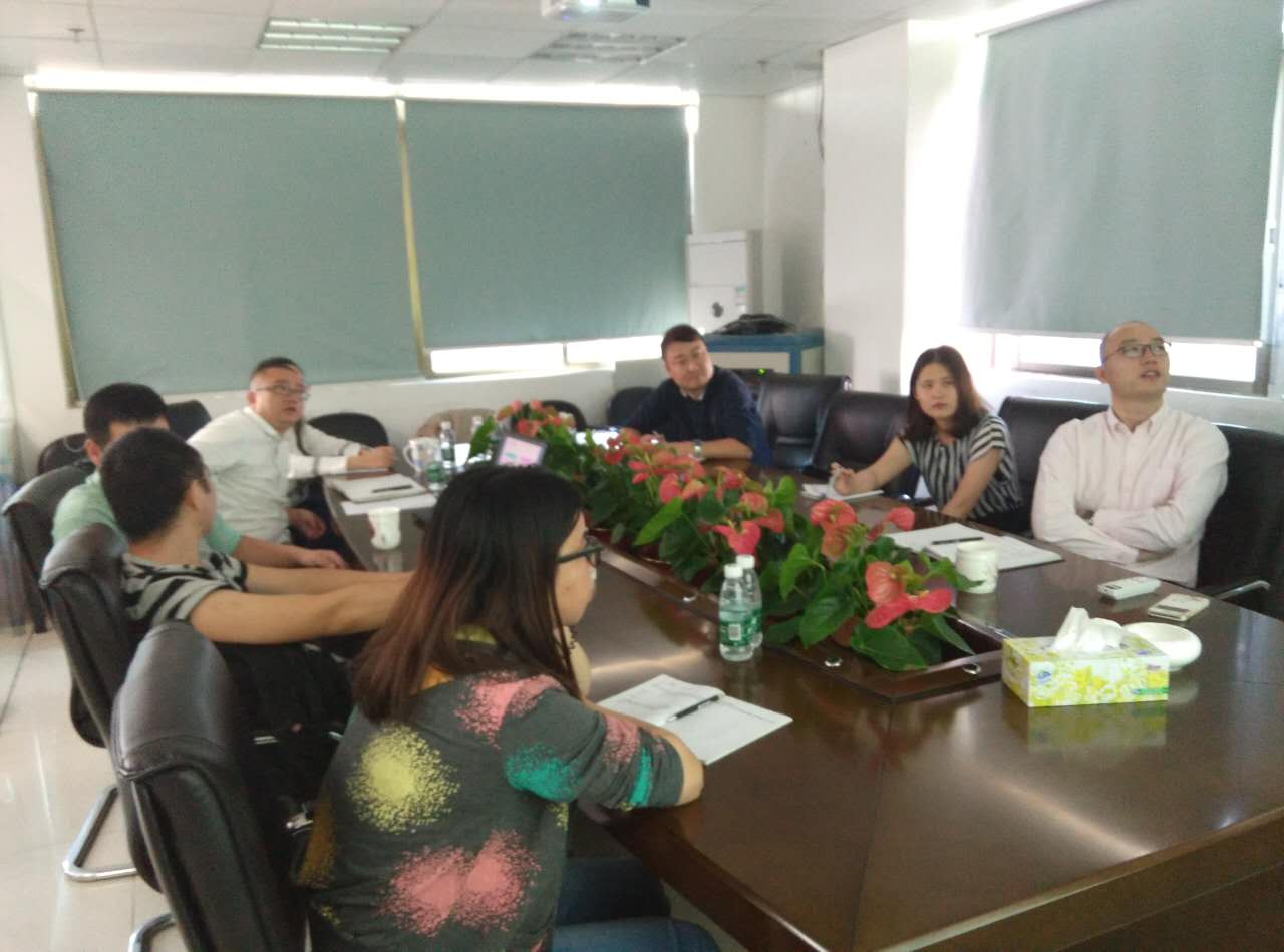 The monthly summary meeting of Rhfay marketing center was successfully held